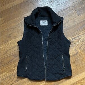 Abercrombie & Fitch Black Quilted Vest